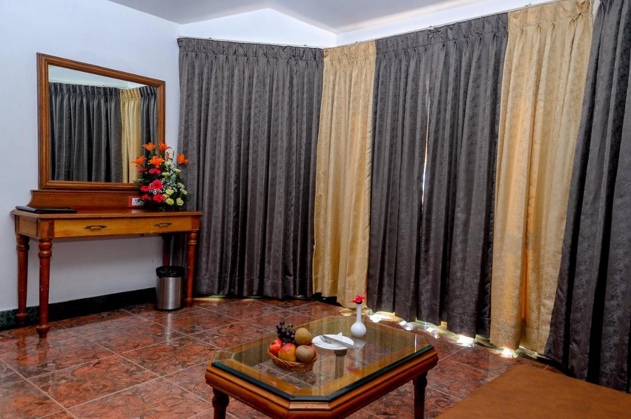La Montana By Tgi Otel Ooty Dış mekan fotoğraf